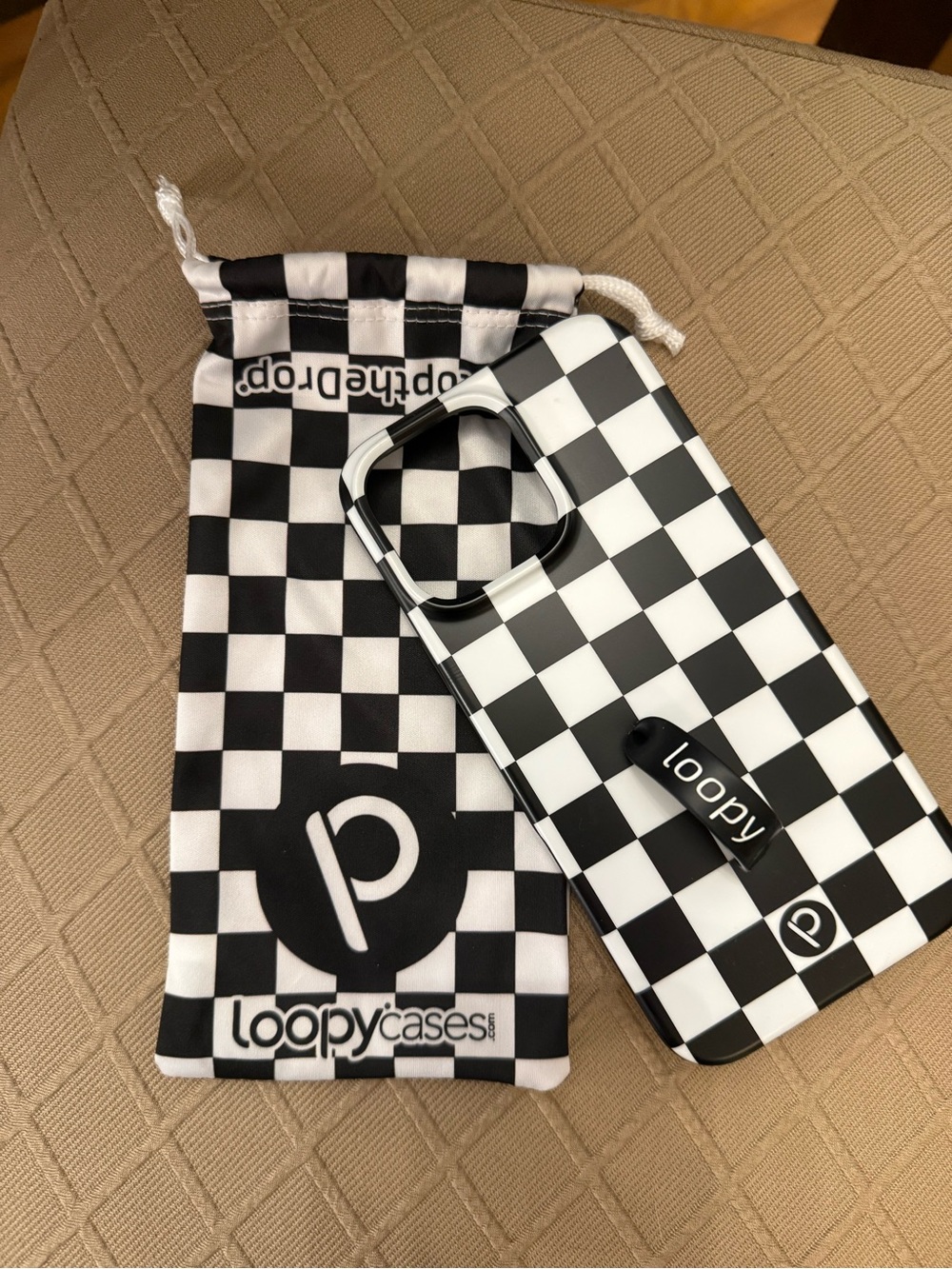 Loopy iPhone 16 pro max Black & White Checkered case